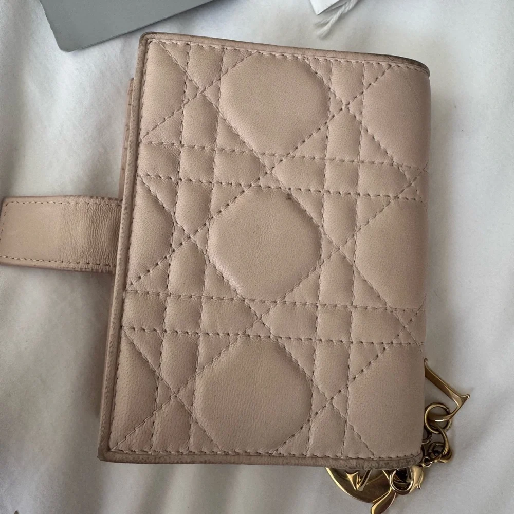 CHRISTIAN DIOR Lambskin Cannage Lady Dior Eden Wallet Light Pink